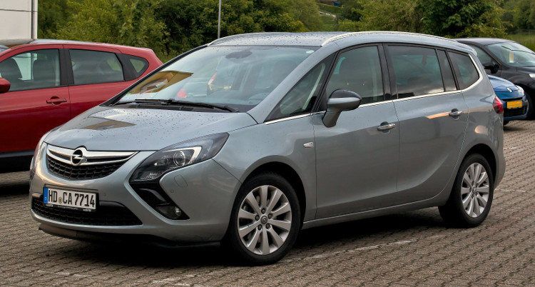 opel zafira c diesel przegląd po roku