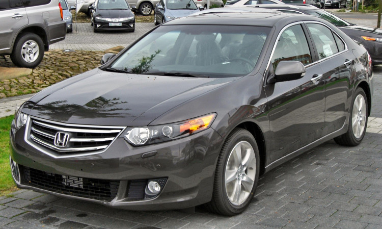 Honda Accord VIII - Cena wymiany klocków hamulcowych