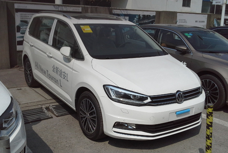 vw touran iii diesel przeglą po 2 latach