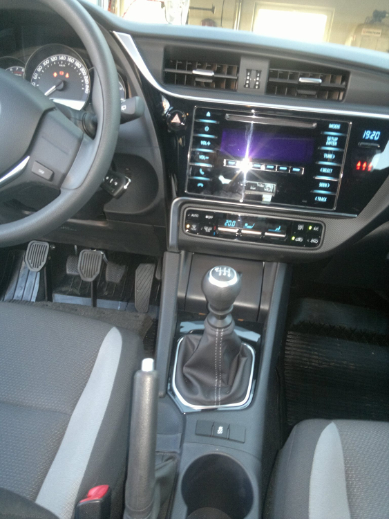 toyota auris adaptacja dla niskiego kierowcy
